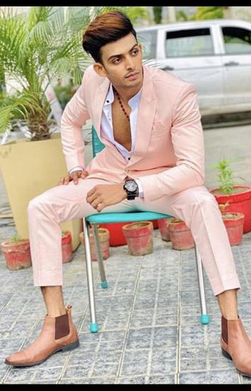 Tommy Pink Peaked Lapel Slim Fit Prom Outfits for Men_1